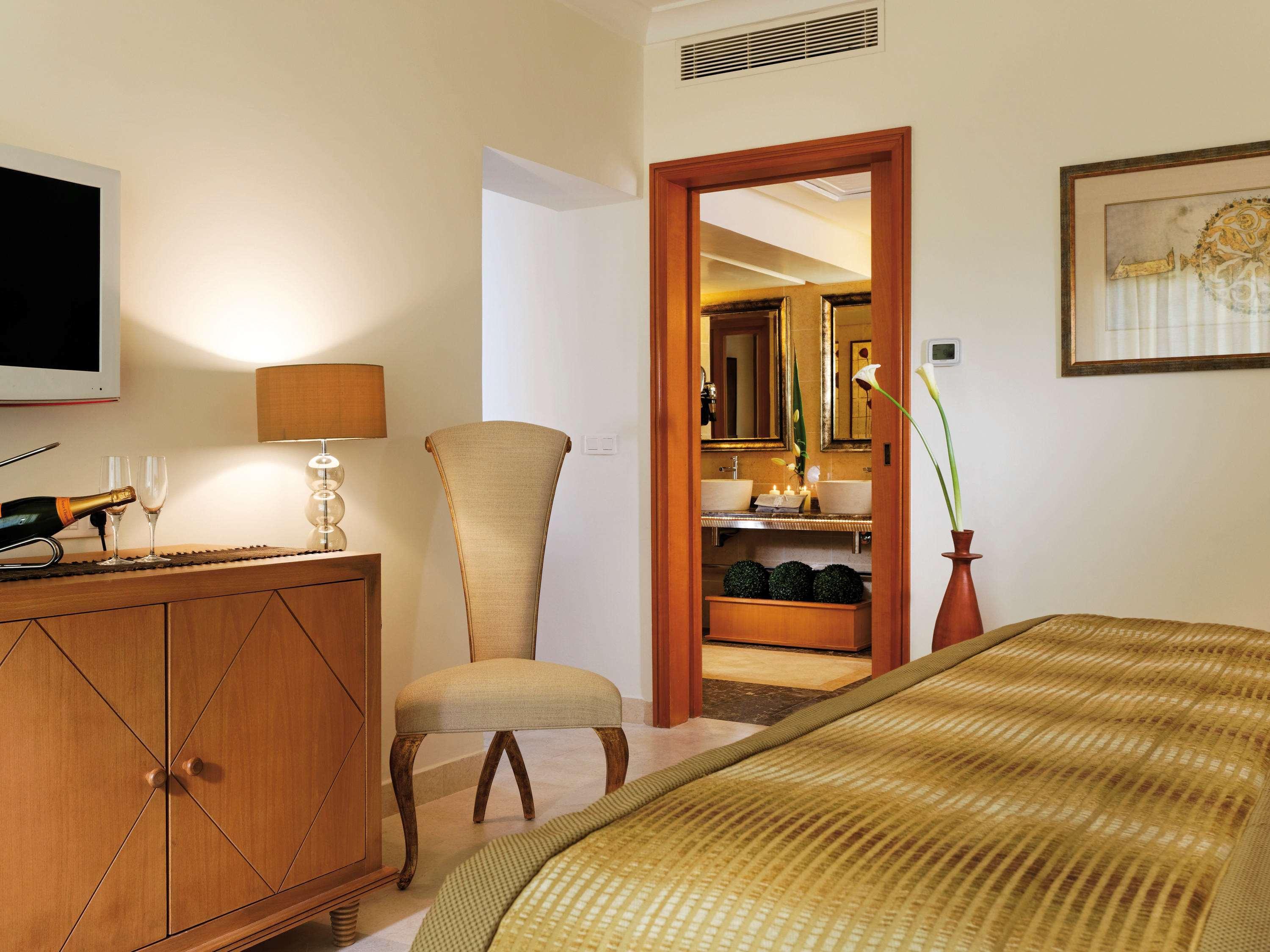 Moevenpick Resort & Marine Spa Susa Esterno foto A room at the hotel