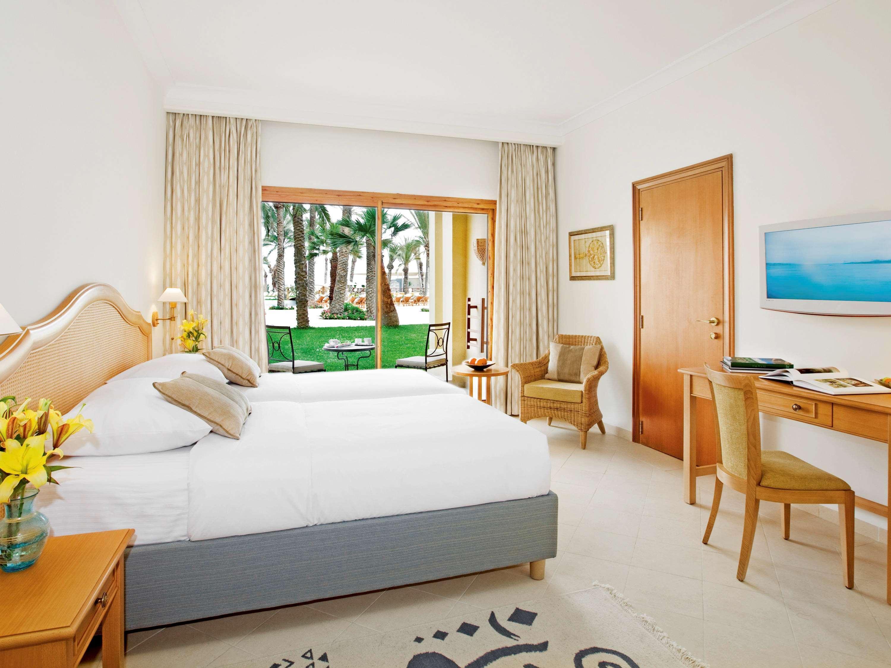 Moevenpick Resort & Marine Spa Susa Esterno foto A room at the Hilton Sharm El Sheikh