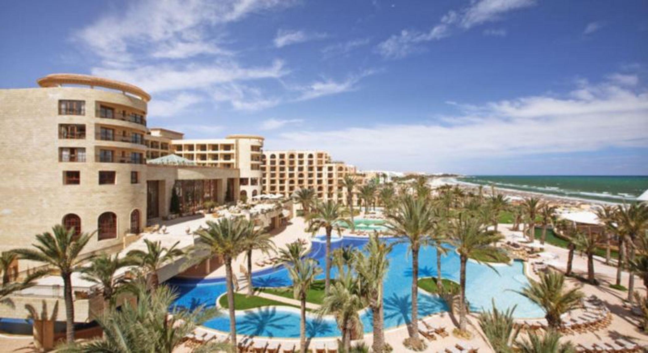 Moevenpick Resort & Marine Spa Susa Esterno foto The Royal Mirage Hotel