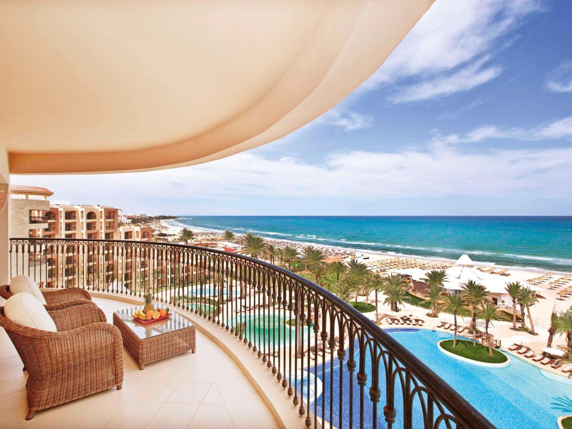Moevenpick Resort & Marine Spa Susa Esterno foto View from a suite at the Atlantis Resort