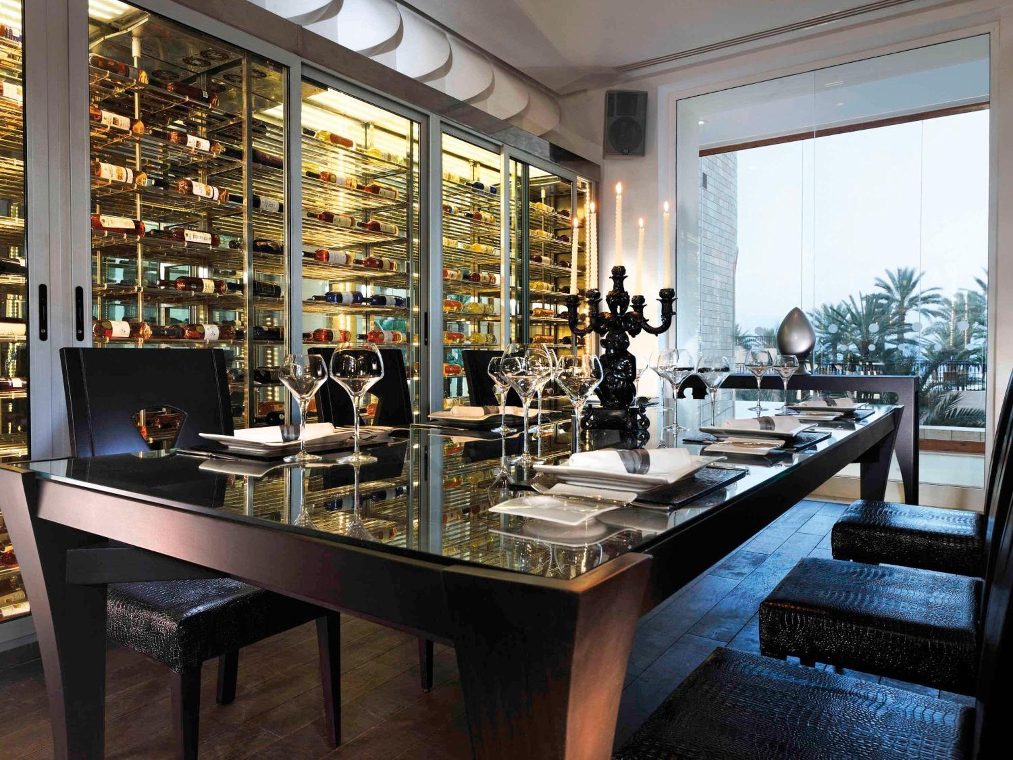 Moevenpick Resort & Marine Spa Susa Esterno foto The Wine Rack