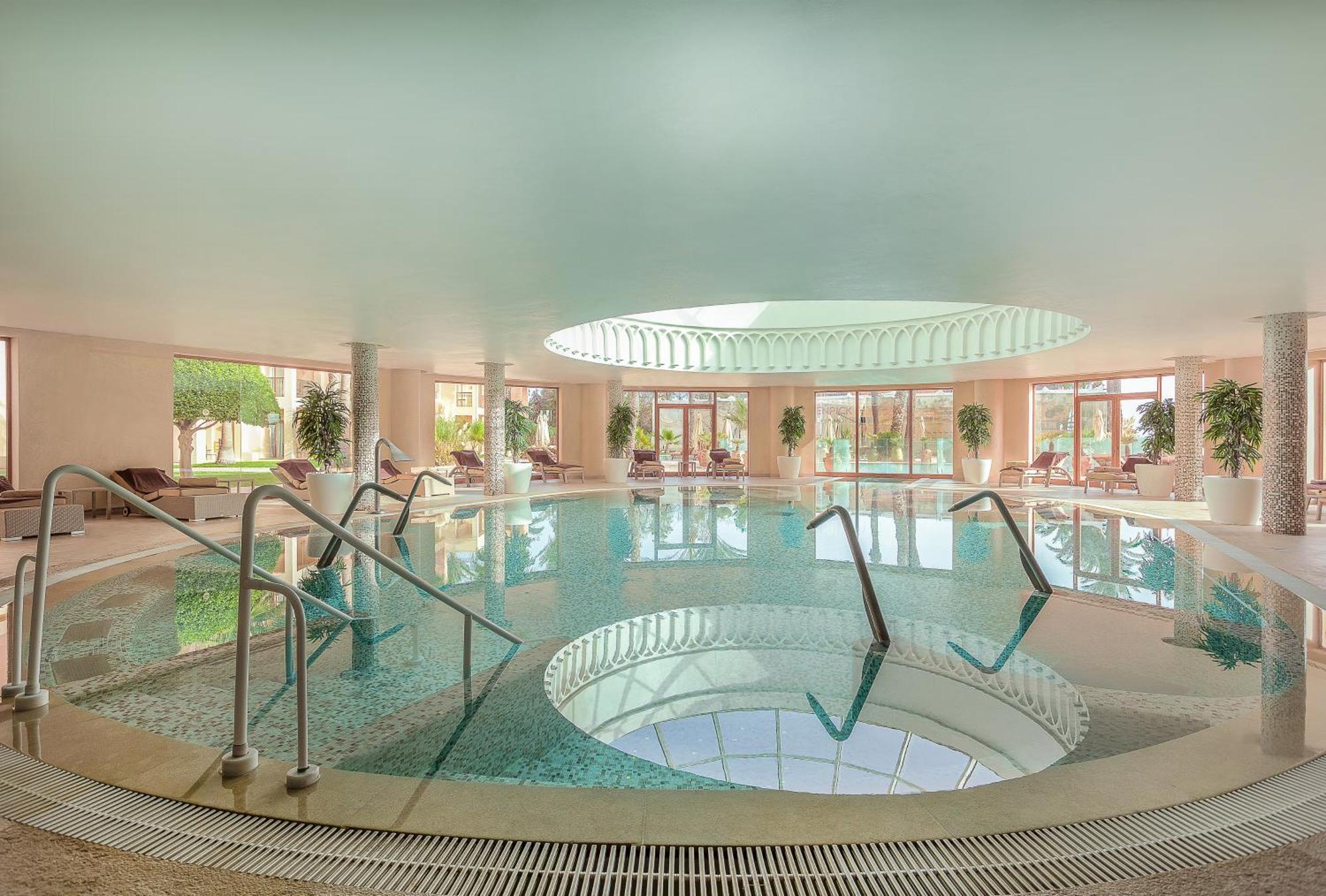 Moevenpick Resort & Marine Spa Susa Esterno foto The swimming pool at the hotel