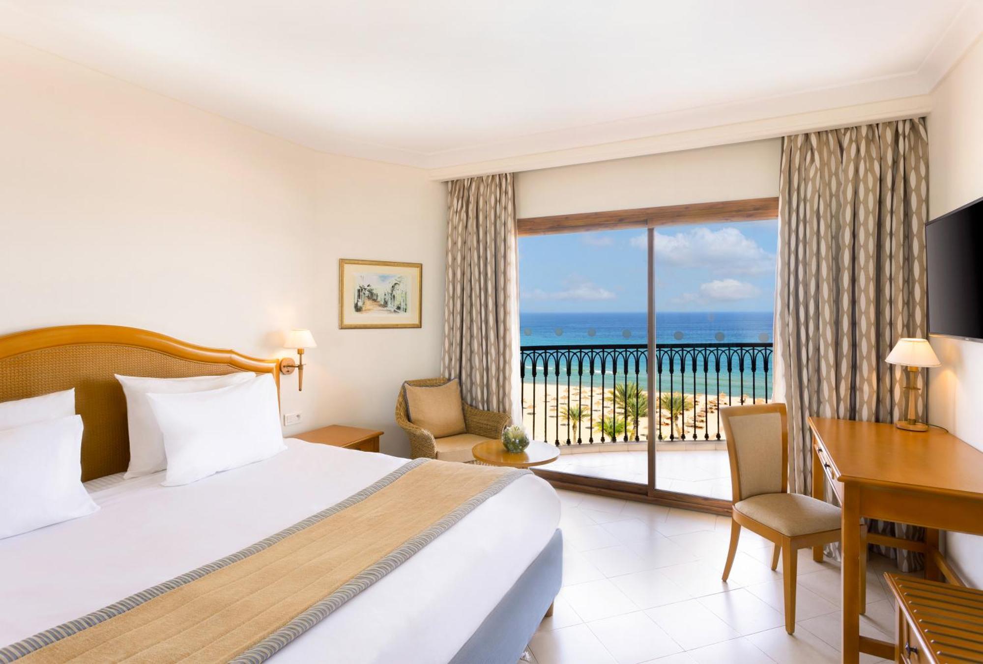Moevenpick Resort & Marine Spa Susa Esterno foto A room at the hotel
