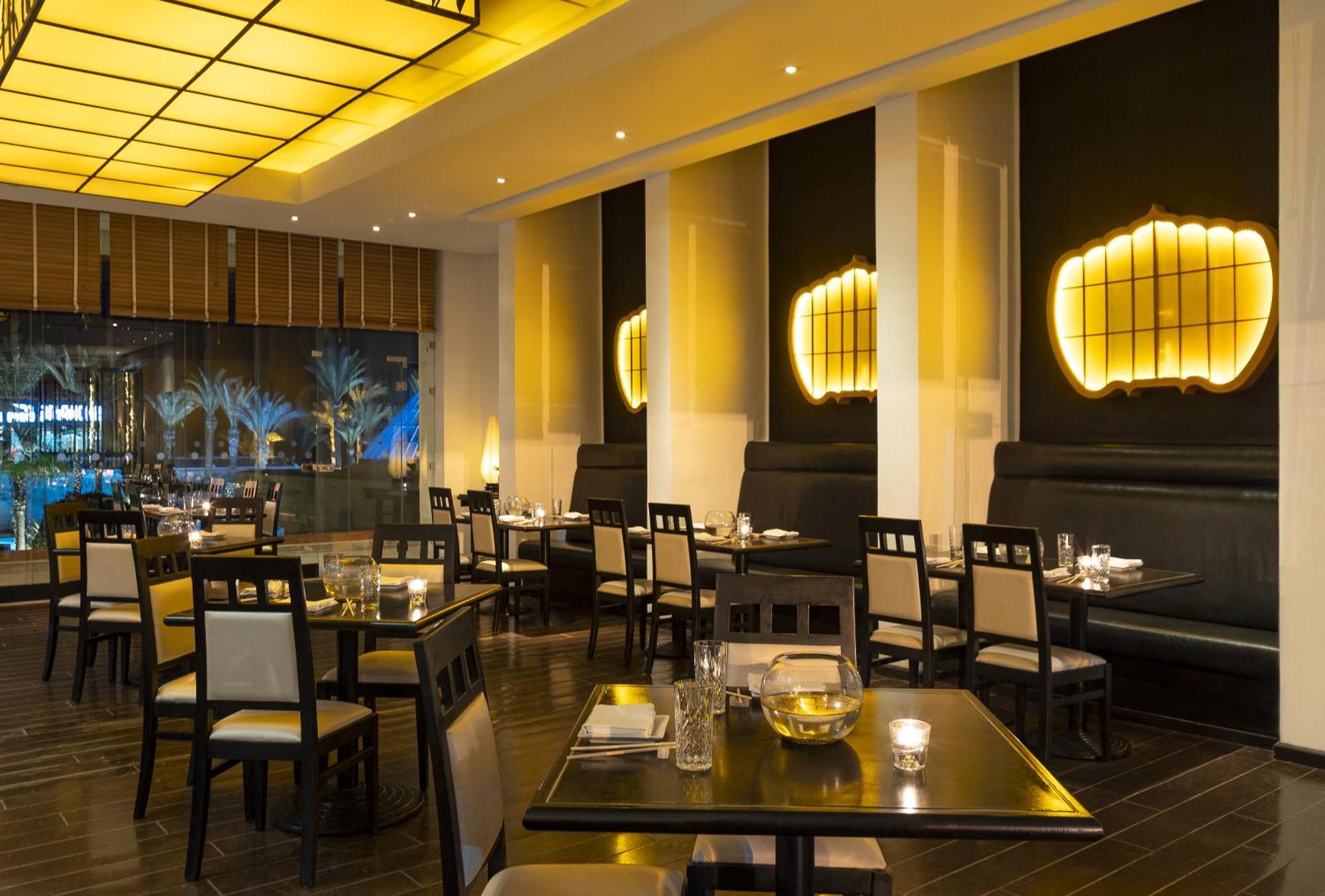 Moevenpick Resort & Marine Spa Susa Esterno foto Interior of the restaurant