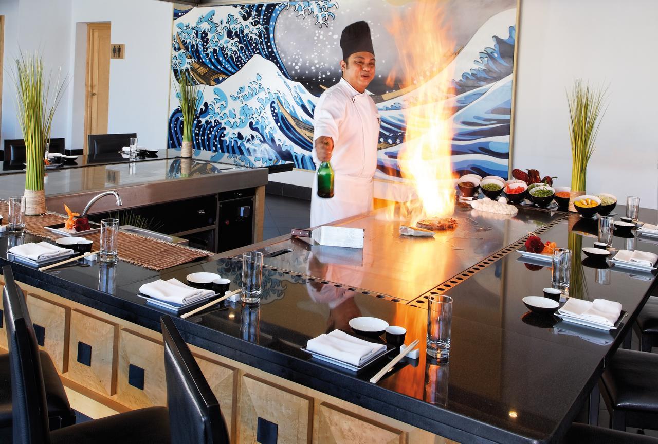 Moevenpick Resort & Marine Spa Susa Esterno foto Teppanyaki